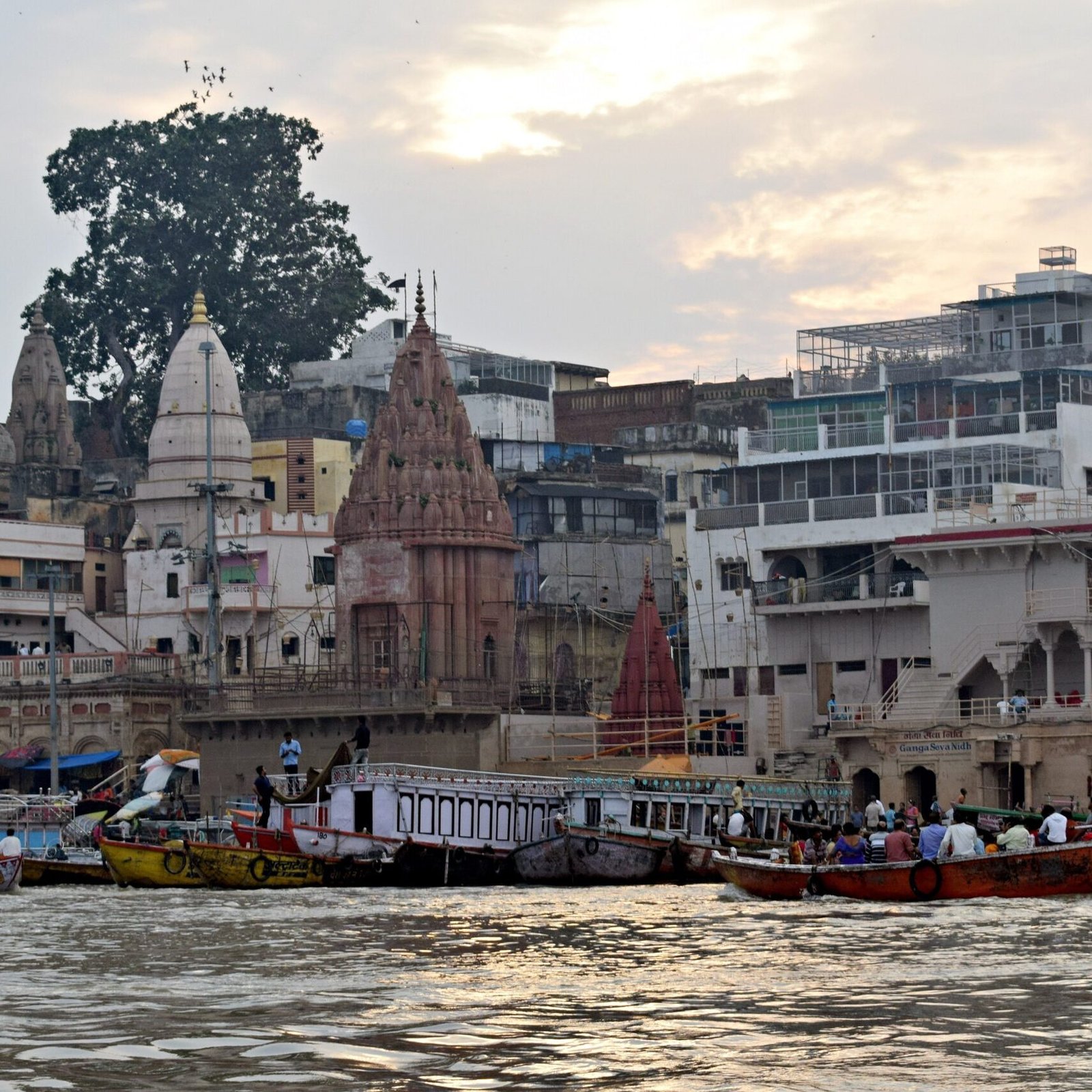 Sunrise and Sunset boat Rides varanasi